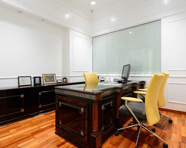 Purple Products Green Glass Partition